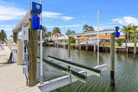 1110 Fairview Lane Riviera Beach FL 33404