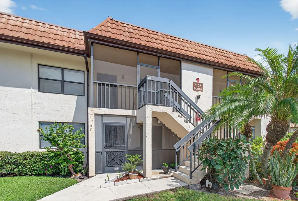 7125 Golf Colony Court Lake Worth FL 33467