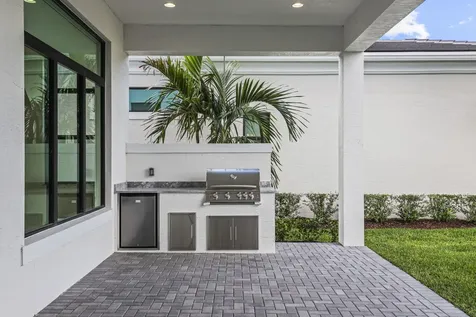 13405 Artisan Circle Palm Beach Gardens FL 33418