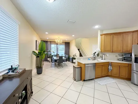 5152 Woodfield Way Coconut Creek FL 33073
