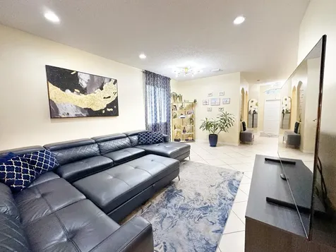 5152 Woodfield Way Coconut Creek FL 33073