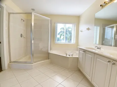 5152 Woodfield Way Coconut Creek FL 33073