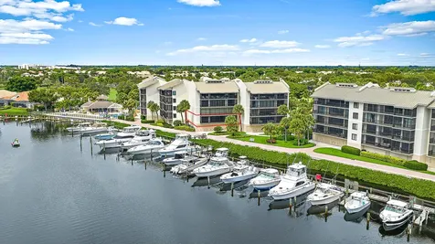 16910 Bay Street Jupiter FL 33477