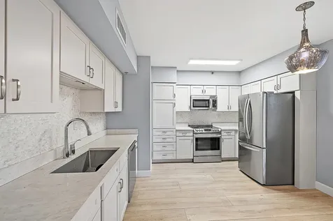 16910 Bay Street Jupiter FL 33477