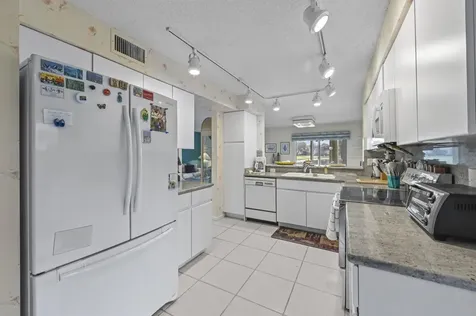 9975 Seacrest Circle Boynton Beach FL 33437