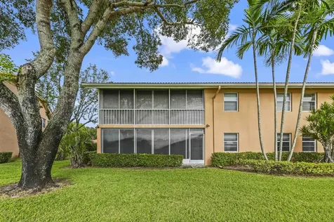 9975 Seacrest Circle Boynton Beach FL 33437