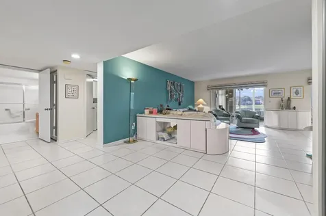 9975 Seacrest Circle Boynton Beach FL 33437