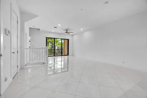 7115 Edison Place Palm Beach Gardens FL 33418