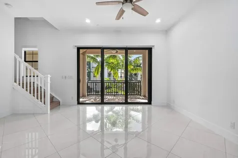 7115 Edison Place Palm Beach Gardens FL 33418