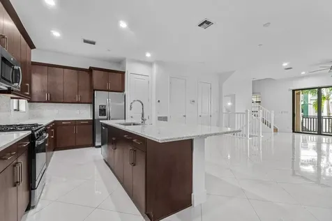 7115 Edison Place Palm Beach Gardens FL 33418