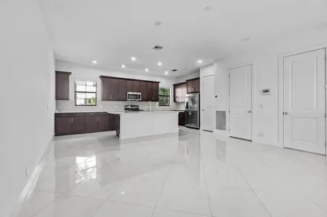 7115 Edison Place Palm Beach Gardens FL 33418