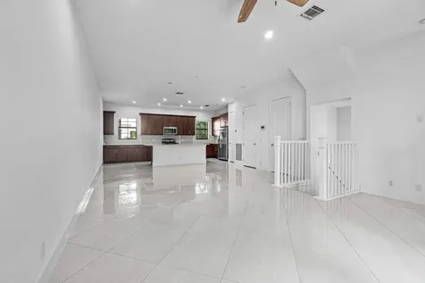 7115 Edison Place Palm Beach Gardens FL 33418