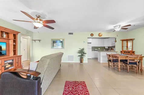 223 Pine Hov Circle Greenacres FL 33463