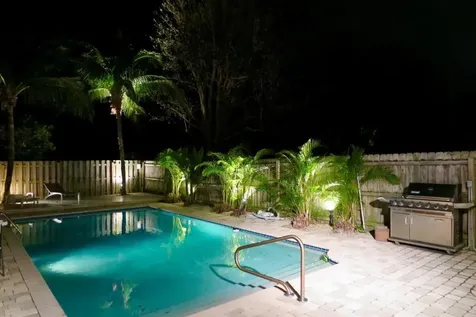619 NE 7th Avenue Delray Beach FL 33483