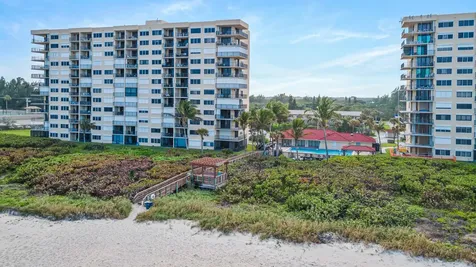 4225 N Highway A1a Hutchinson Island FL 34949