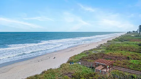 4225 N Highway A1a Hutchinson Island FL 34949