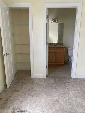 1950 Presidential 2 Way West Palm Beach FL 33401