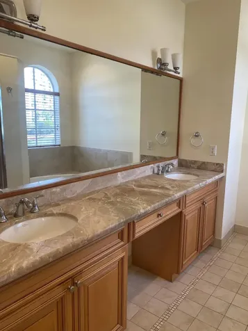 1950 Presidential 2 Way West Palm Beach FL 33401