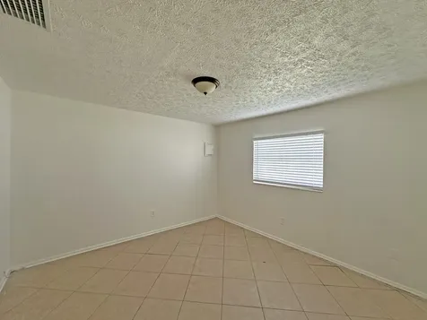 1107 N 21st Street Fort Pierce FL 34950