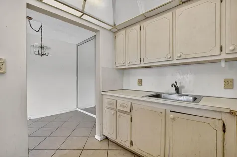 1018 Harwood C Deerfield Beach FL 33442