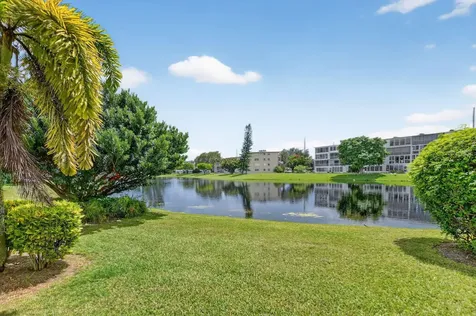 1018 Harwood C Deerfield Beach FL 33442