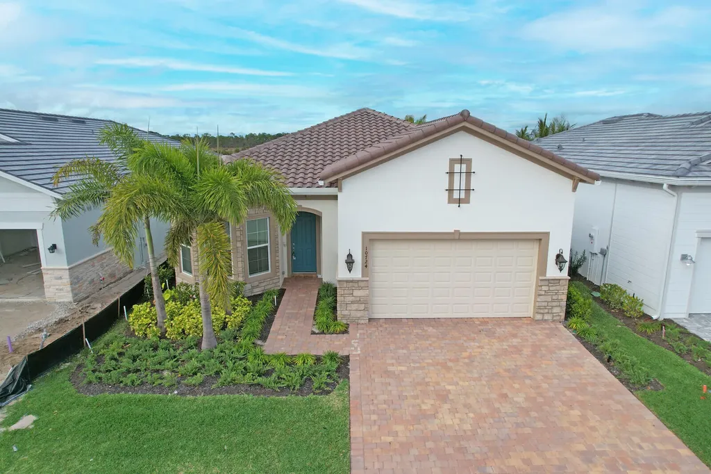 10724 Northbrook Circle Palm Beach Gardens FL 33412