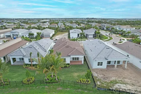10724 Northbrook Circle Palm Beach Gardens FL 33412