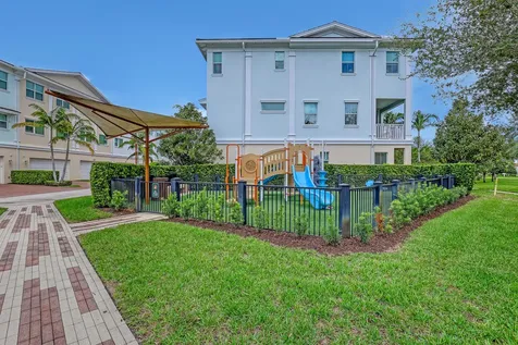 7091 Edison Place Palm Beach Gardens FL 33418