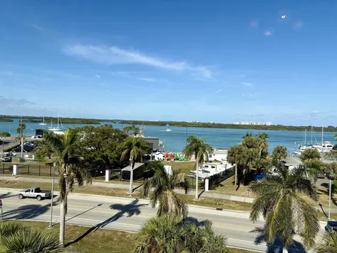 38 Harbour Isle Drive Fort Pierce FL 34949