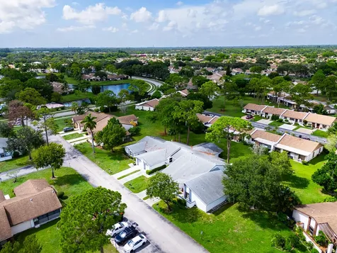 6117 Elsinore Circle Greenacres FL 33463
