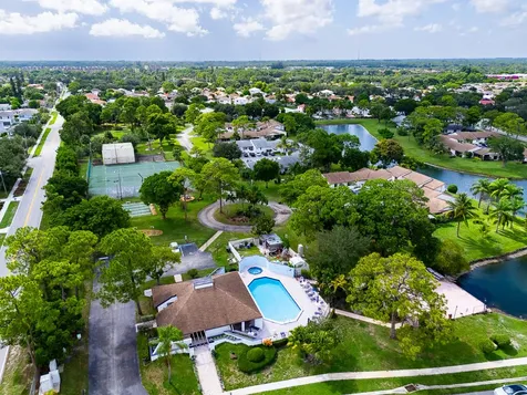 6117 Elsinore Circle Greenacres FL 33463