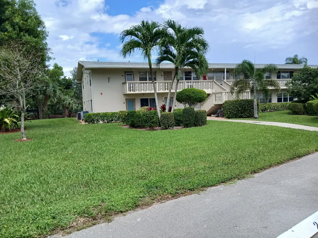 250 Durham Deerfield Beach FL 33442
