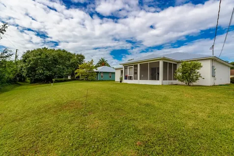 7976 105th Court Vero Beach FL 32967