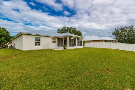7976 105th Court Vero Beach FL 32967