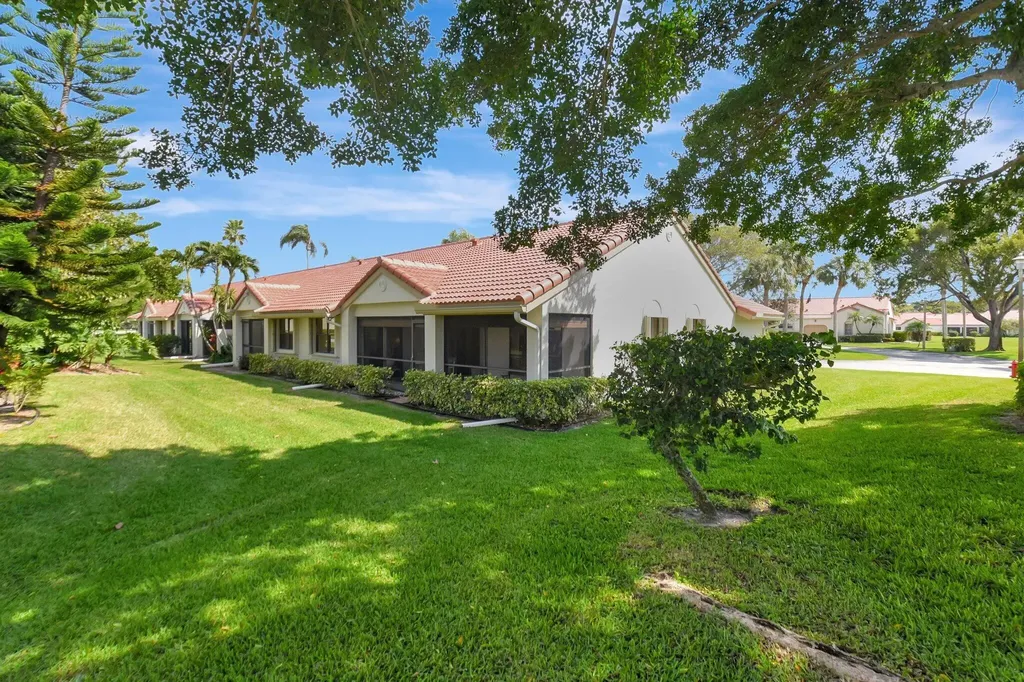 5943 Parkwalk Circle Boynton Beach FL 33472