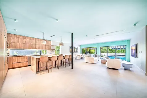 7610 Bayside Lane Miami Beach FL 33141