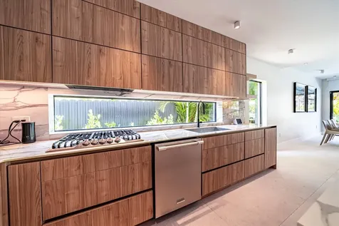 7610 Bayside Lane Miami Beach FL 33141