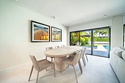 7610 Bayside Lane Miami Beach FL 33141