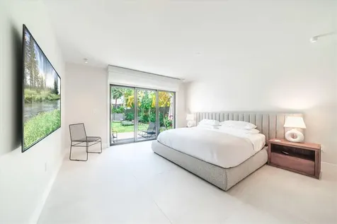 7610 Bayside Lane Miami Beach FL 33141