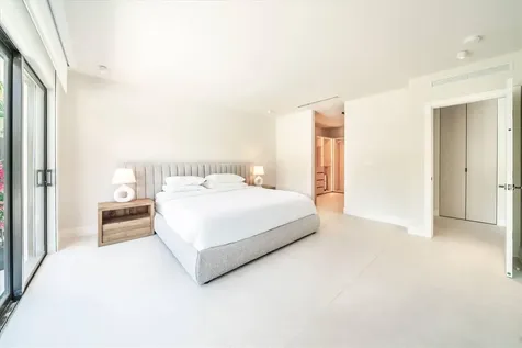 7610 Bayside Lane Miami Beach FL 33141