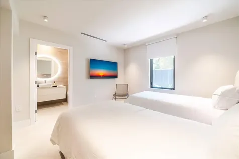 7610 Bayside Lane Miami Beach FL 33141