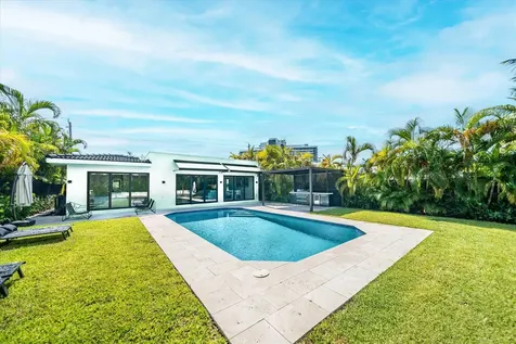 7610 Bayside Lane Miami Beach FL 33141