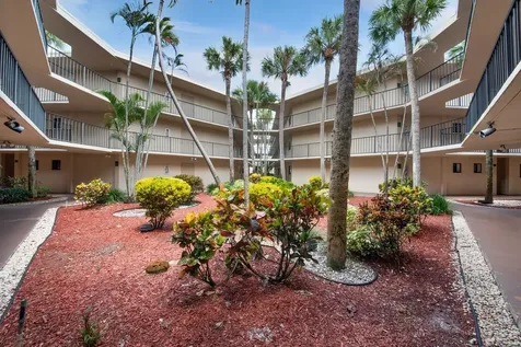 5310 Las Verdes Circle Delray Beach FL 33484