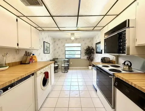 20 Westgate Lane Boynton Beach FL 33436