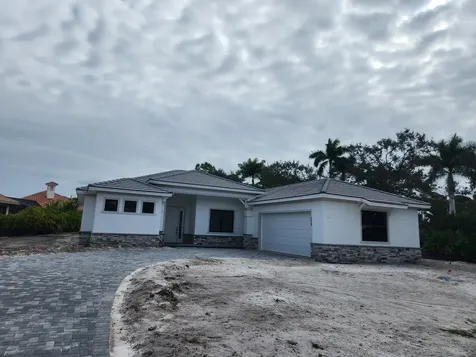 179 Se Via Lago Garda Port Saint Lucie FL 34952