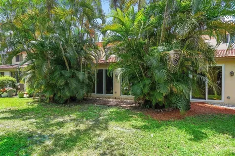 6684 Via Regina Boca Raton FL 33433