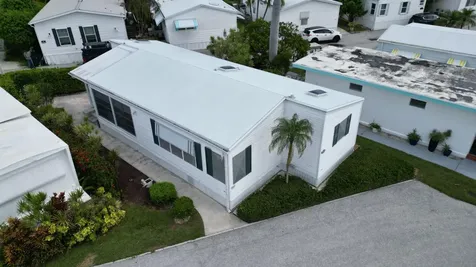 207 N Heron Drive Briny Breezes FL 33435