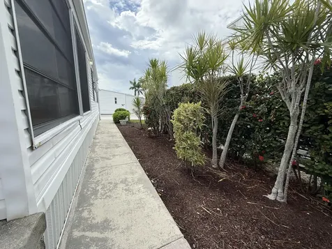 207 N Heron Drive Briny Breezes FL 33435