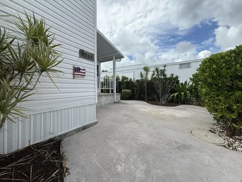 207 N Heron Drive Briny Breezes FL 33435