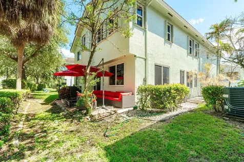 3263 Laurel Ridge Circle Riviera Beach FL 33404